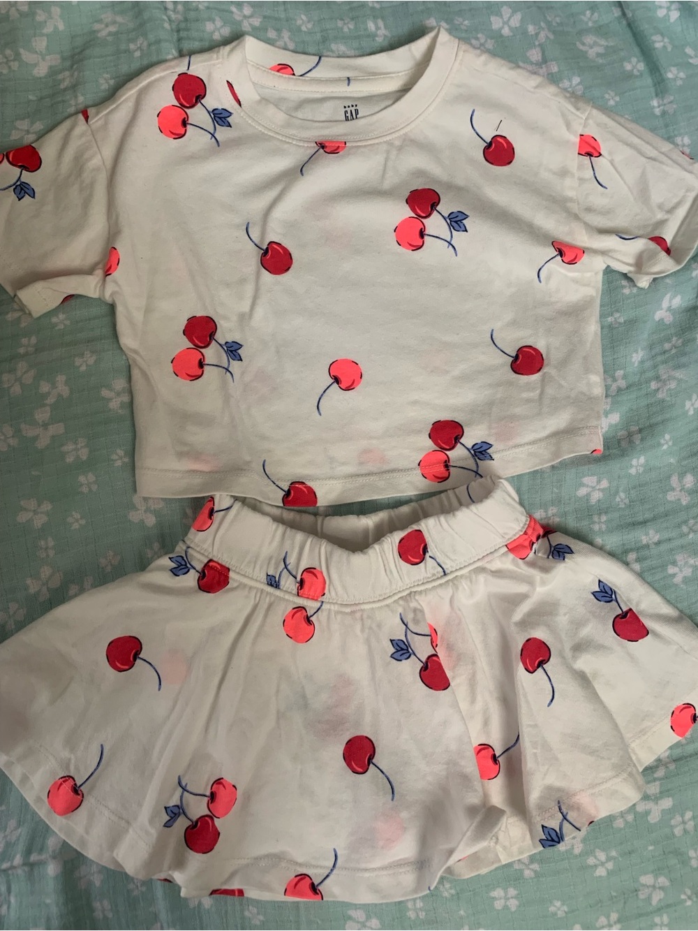 GAP White Two-Piece Cherry Set with Pink & Red Print